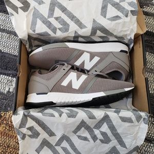 New Balance Men's Sneakers like new! Size 12